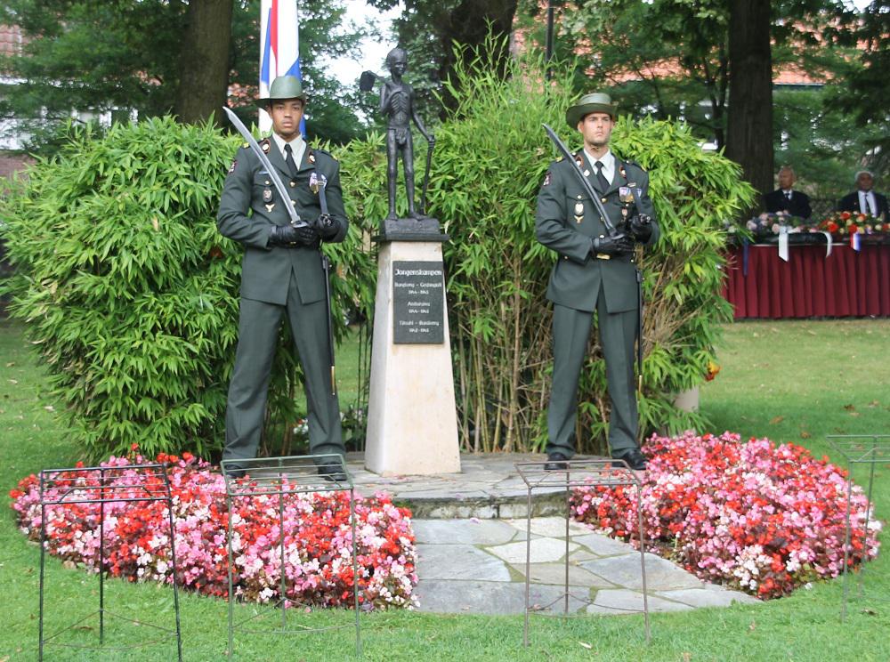 herdenking japans jongenskamp in indonesie aug 2012 te brombeek arnhem 2